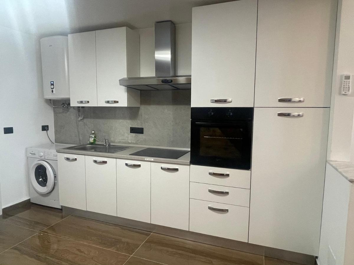 Il Portico Appartement Vado Ligure Buitenkant foto